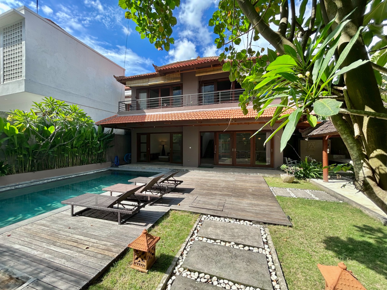Serene 4-Bedroom Villa in Canggu – Walking Distance to the Beach